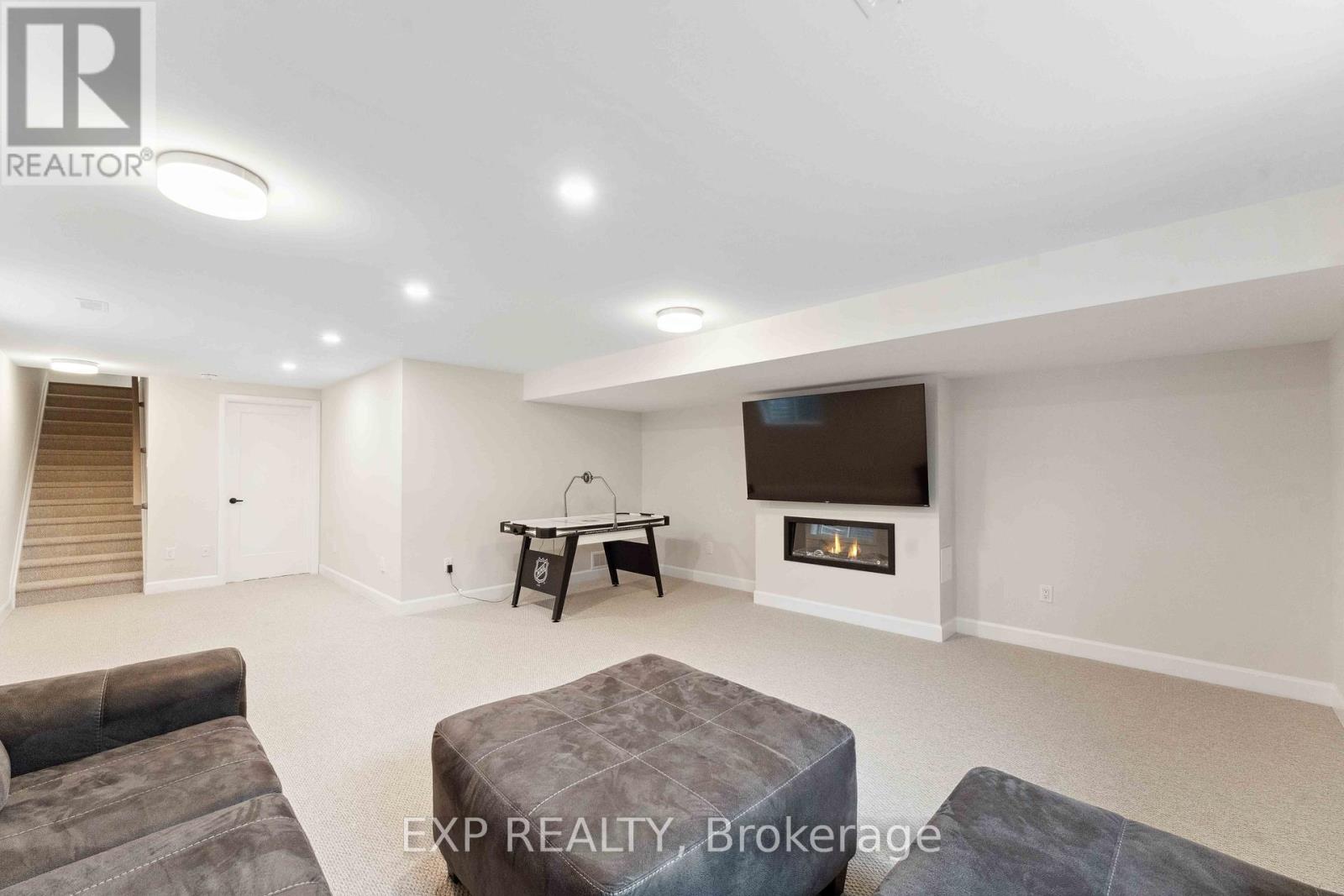 934 Clarkia Street, Ottawa, Ontario  K1T 0Y1 - Photo 35 - X13142556