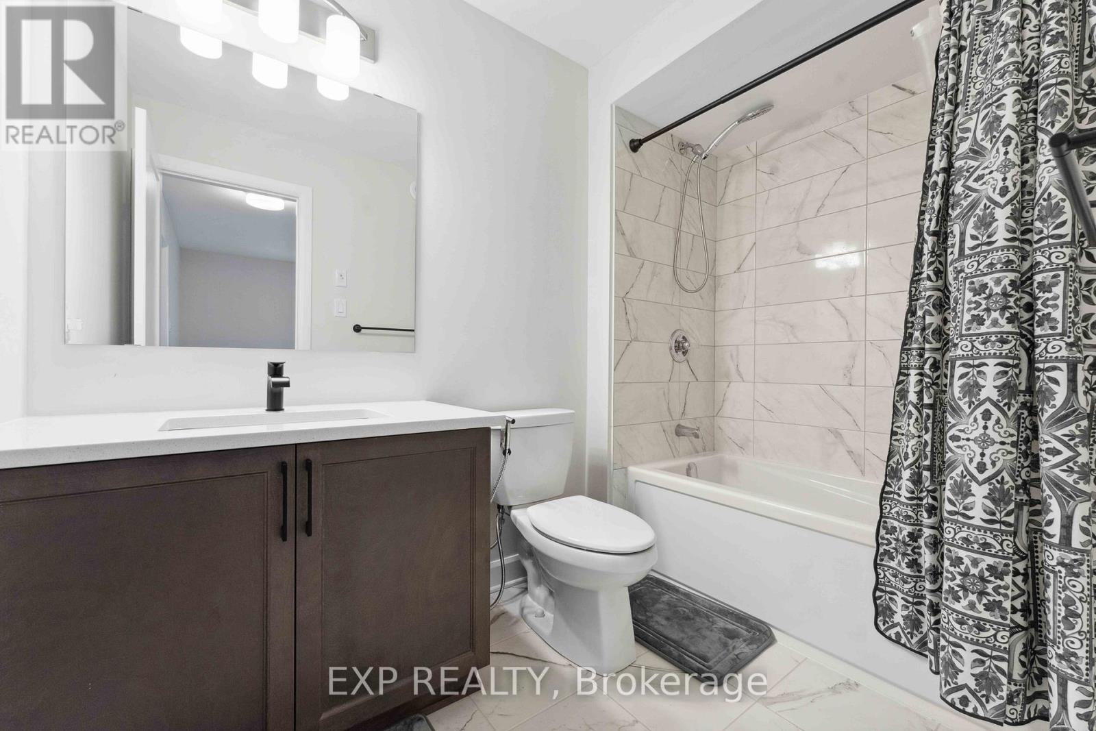 934 Clarkia Street, Ottawa, Ontario  K1T 0Y1 - Photo 4 - X13142556