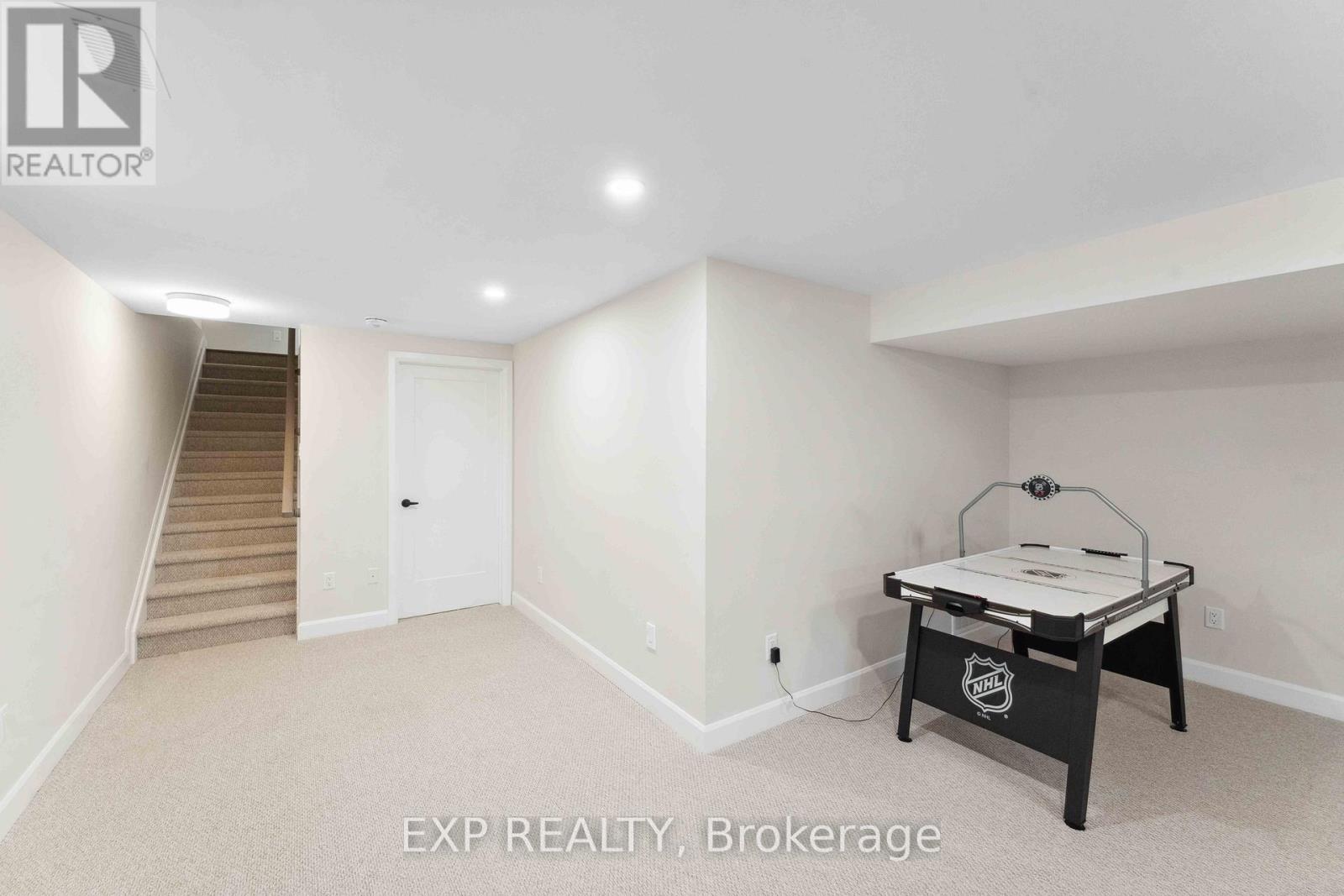 934 Clarkia Street, Ottawa, Ontario  K1T 0Y1 - Photo 40 - X13142556