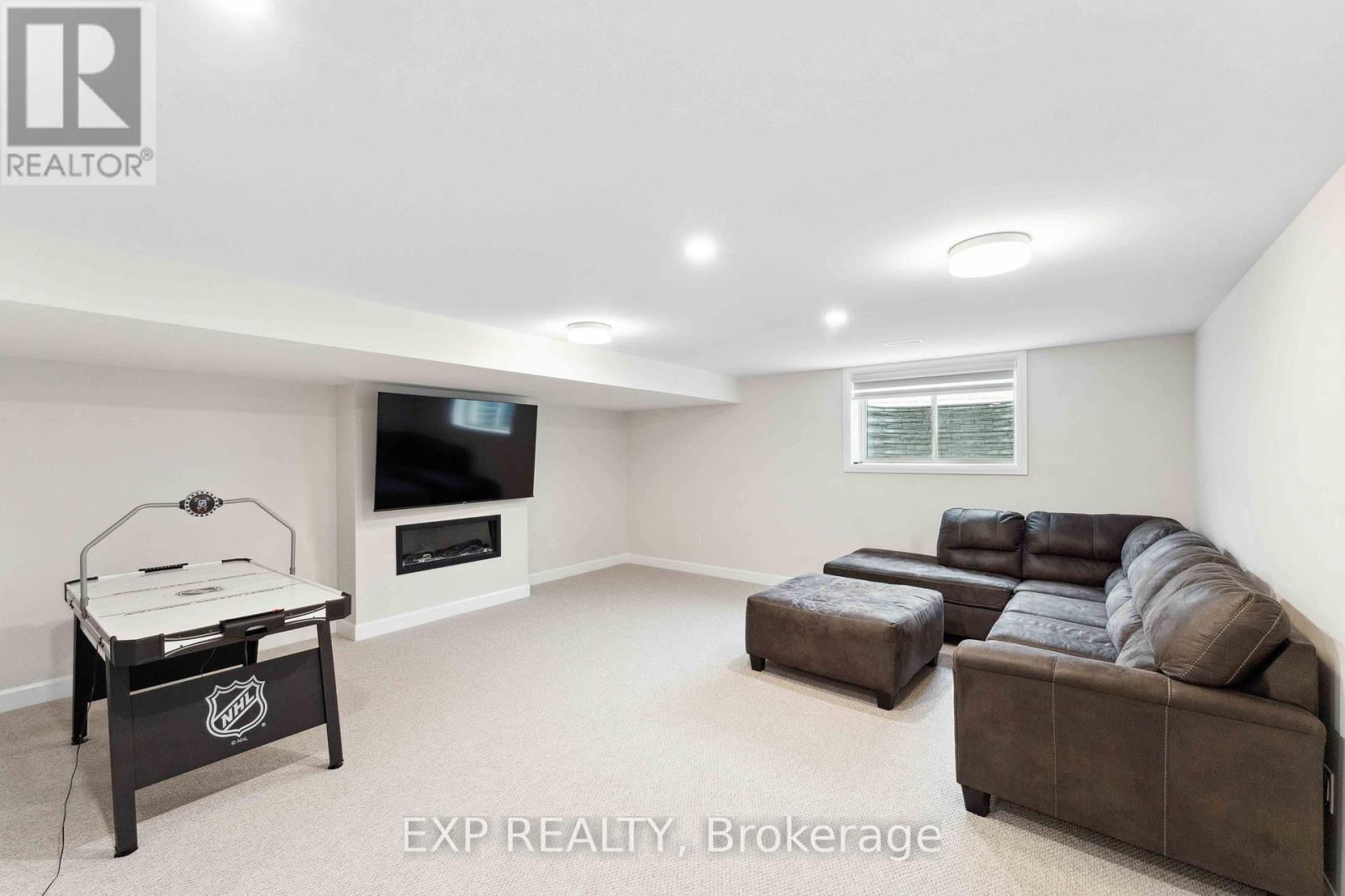934 Clarkia Street, Ottawa, Ontario  K1T 0Y1 - Photo 41 - X13142556