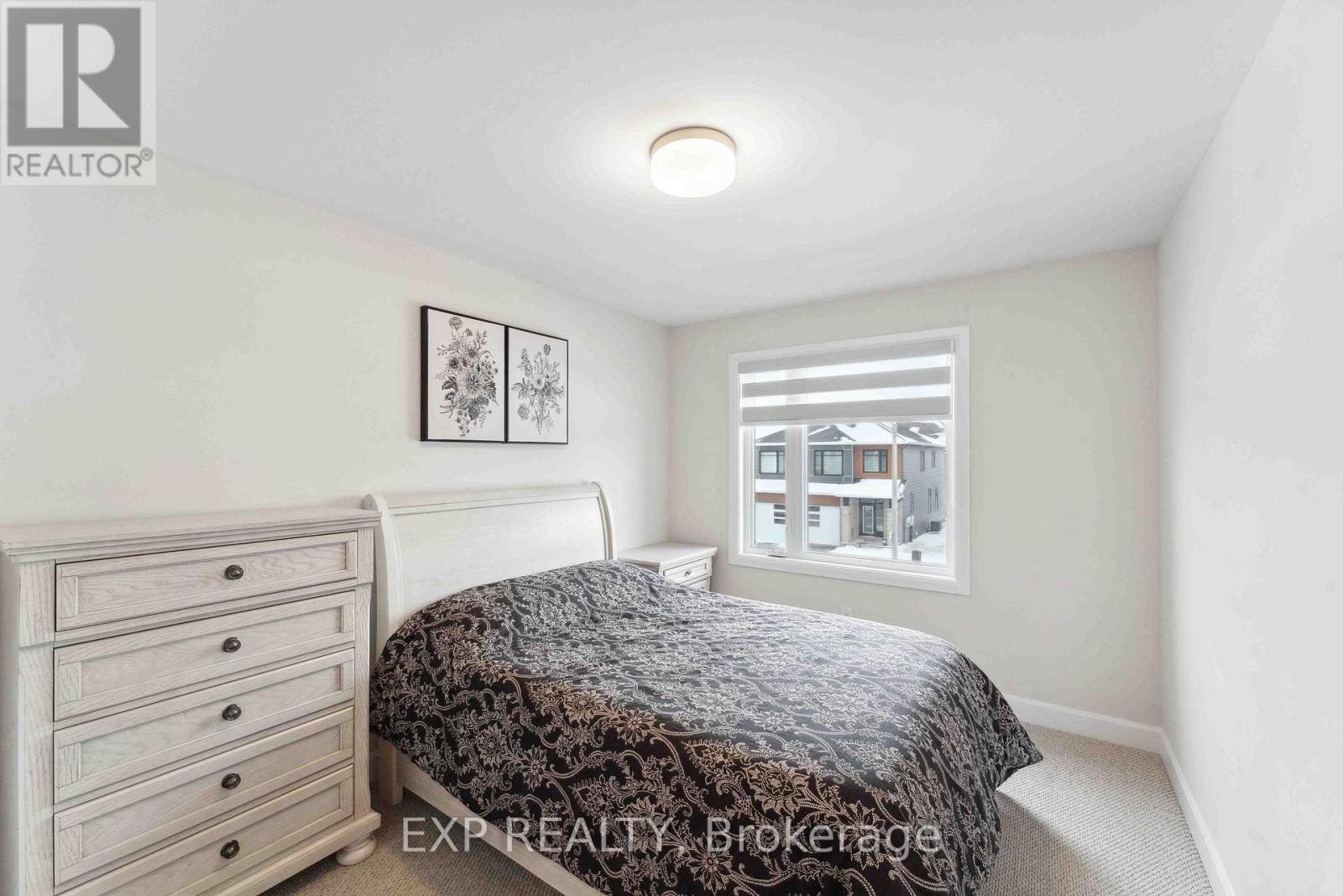 934 Clarkia Street, Ottawa, Ontario  K1T 0Y1 - Photo 7 - X13142556