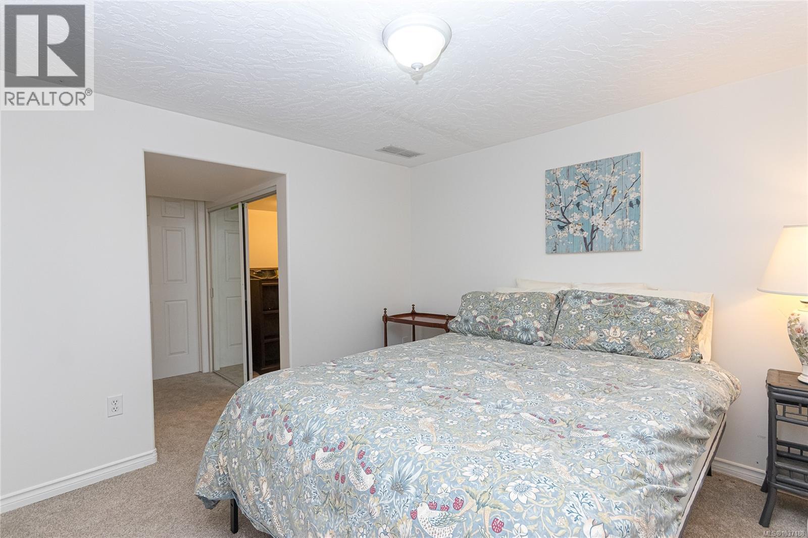 812 Langham Crt, Victoria, British Columbia  V8V 4J2 - Photo 32 - 1037188