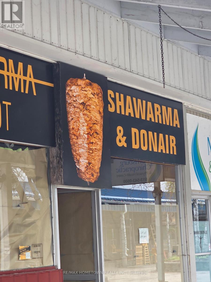 87 MAIN STREET E, South Dundas, Ontario