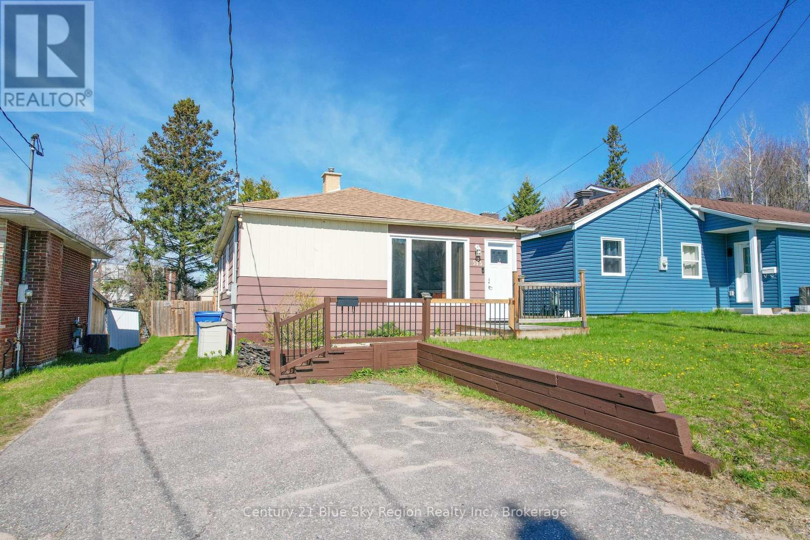 513 Brennan Street, North Bay, Ontario  P1B 6J9 - Photo 1 - X13142714