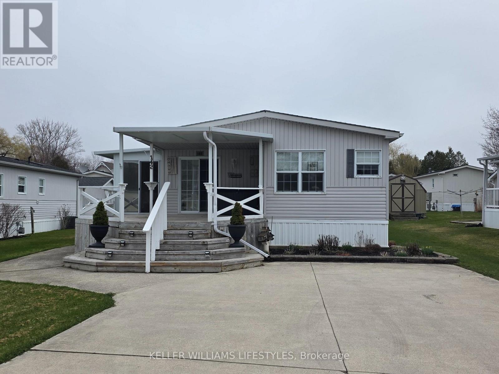 142 Sandbagger Crescent, Bluewater, Ontario  N0M 1G0 - Photo 2 - X13006574