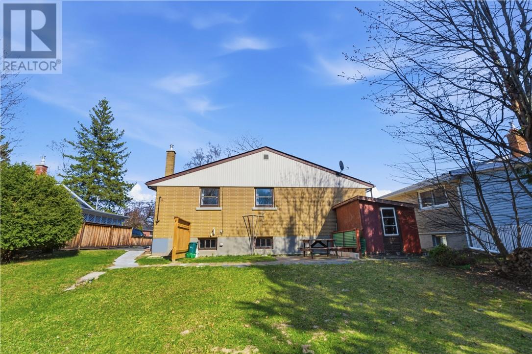 1587 Crestmoor Road, Greater Sudbury, Ontario  P3A 4M3 - Photo 22 - 2127869