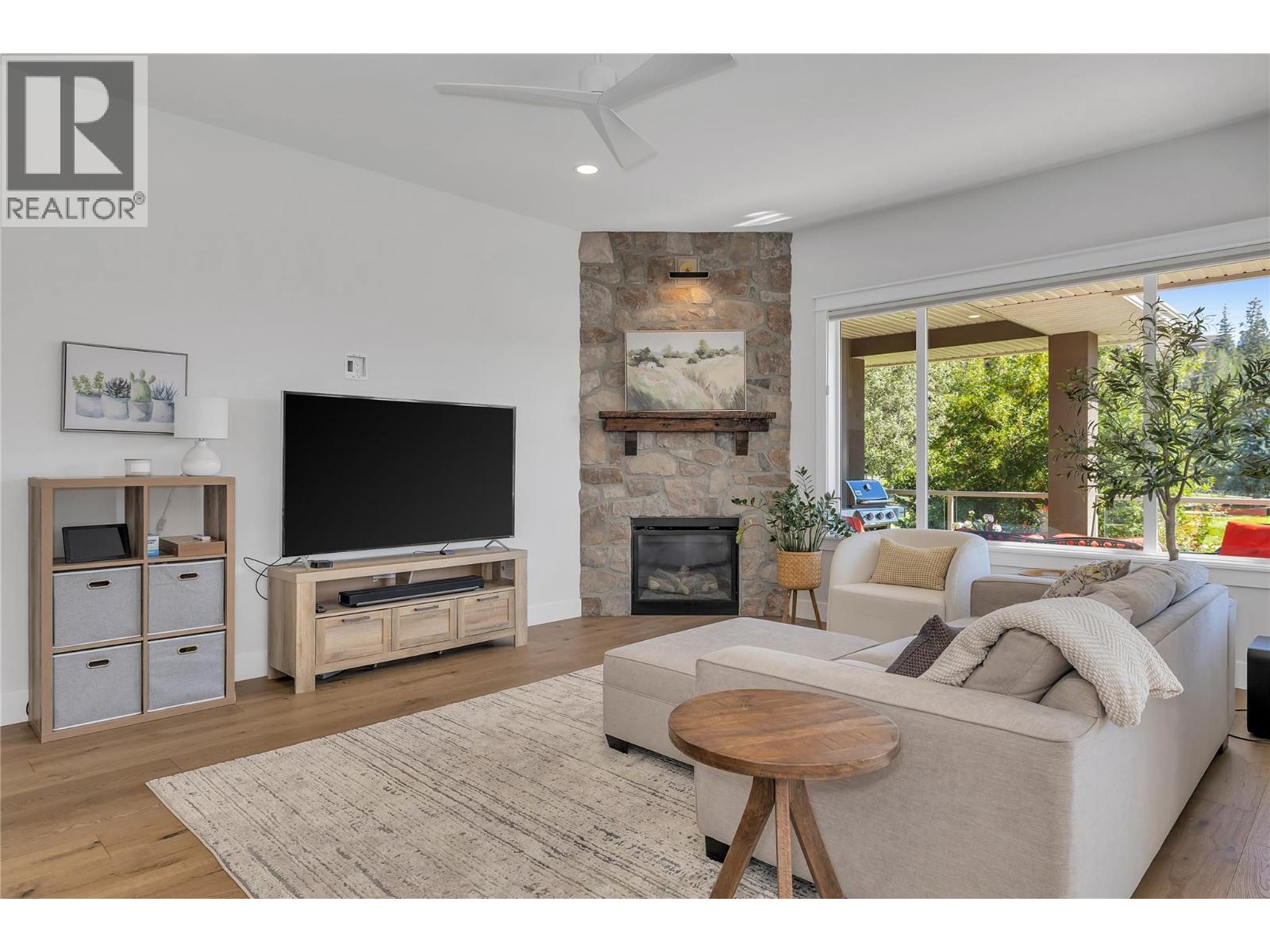 2562 Tuscany Drive, West Kelowna, British Columbia  V4T 3B6 - Photo 4 - 10386001