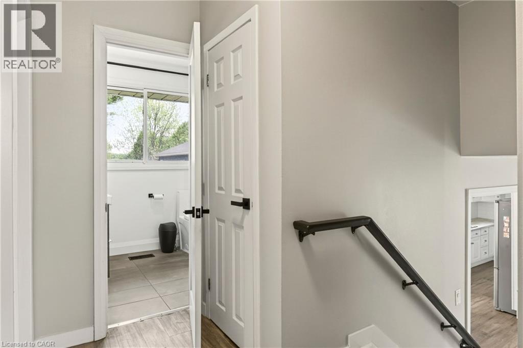 183 Sunnyridge Road, Ancaster, Ontario  L0R 1R0 - Photo 13 - 40829461