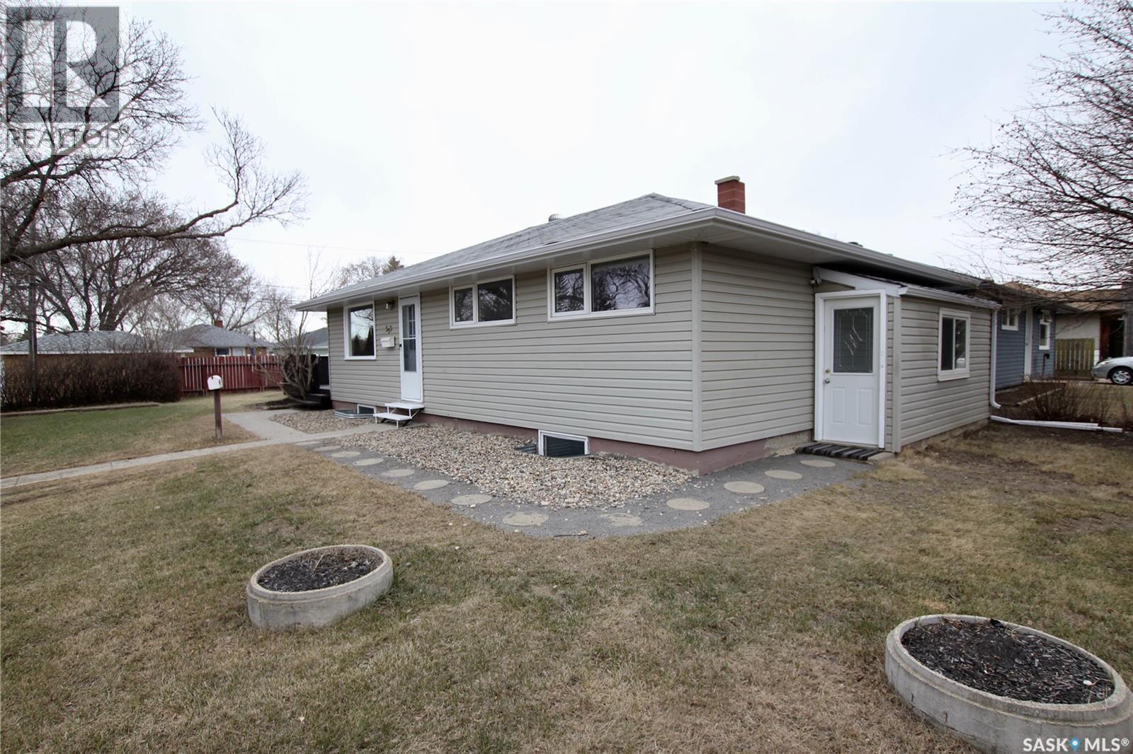 303 Royal STREET, Regina, Saskatchewan