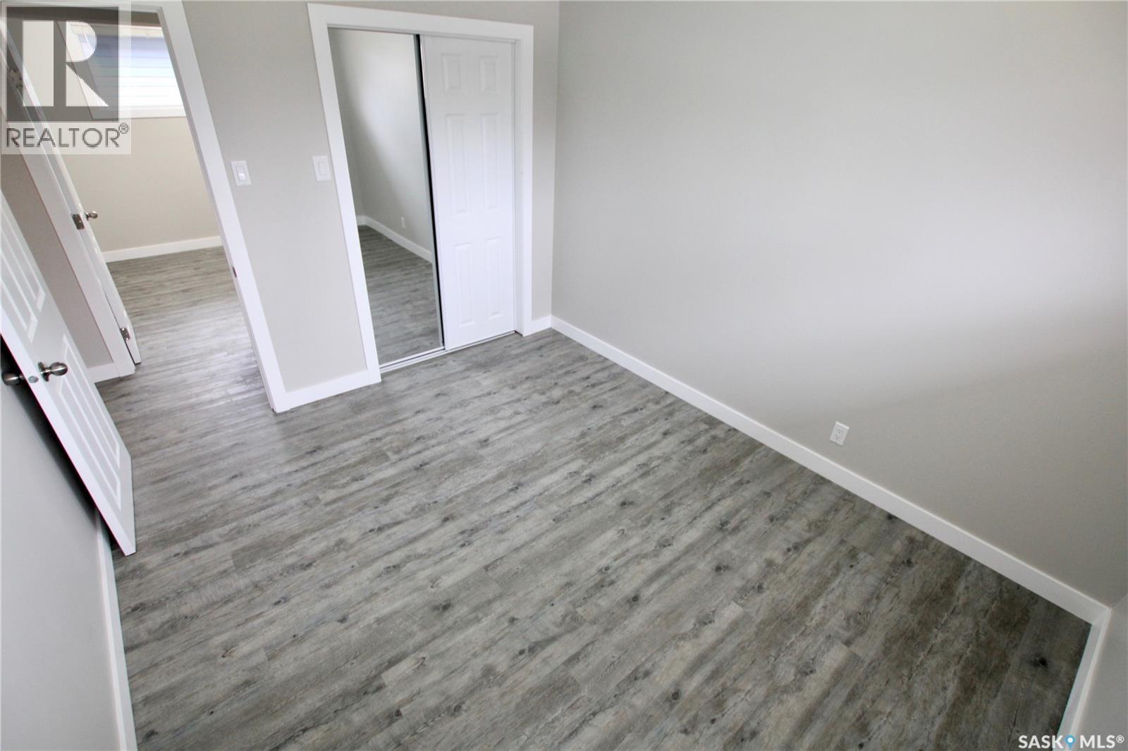 303 Royal Street, Regina, Saskatchewan  S4R 4Y2 - Photo 13 - SK036342