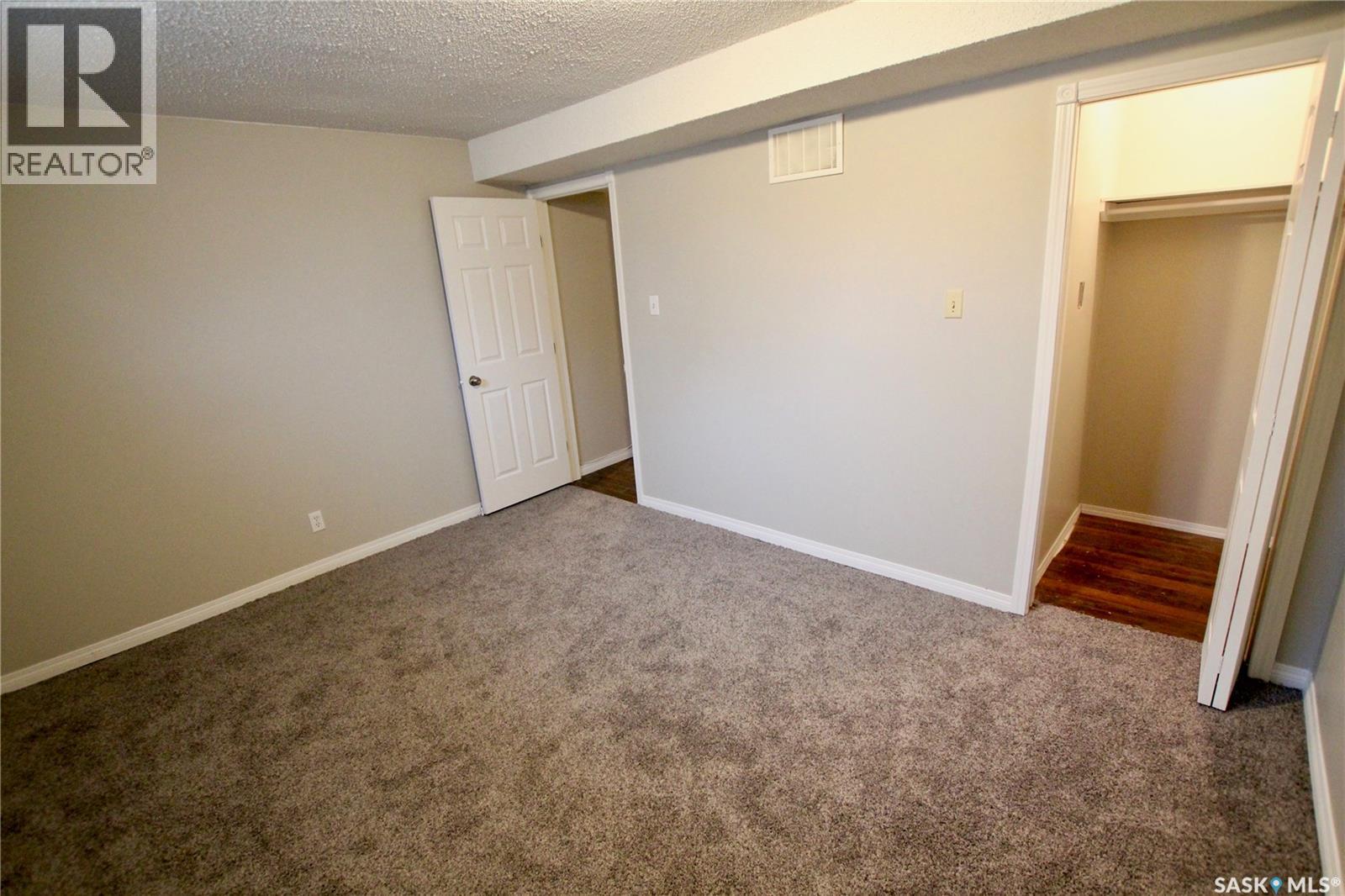 303 Royal Street, Regina, Saskatchewan  S4R 4Y2 - Photo 24 - SK036342