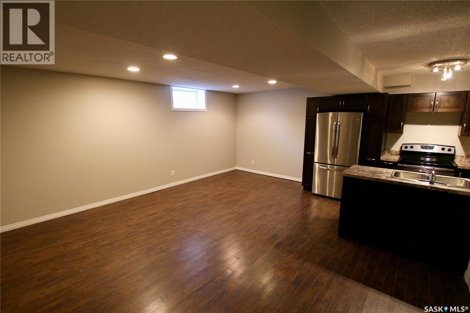 303 Royal Street, Regina, Saskatchewan  S4R 4Y2 - Photo 27 - SK036342