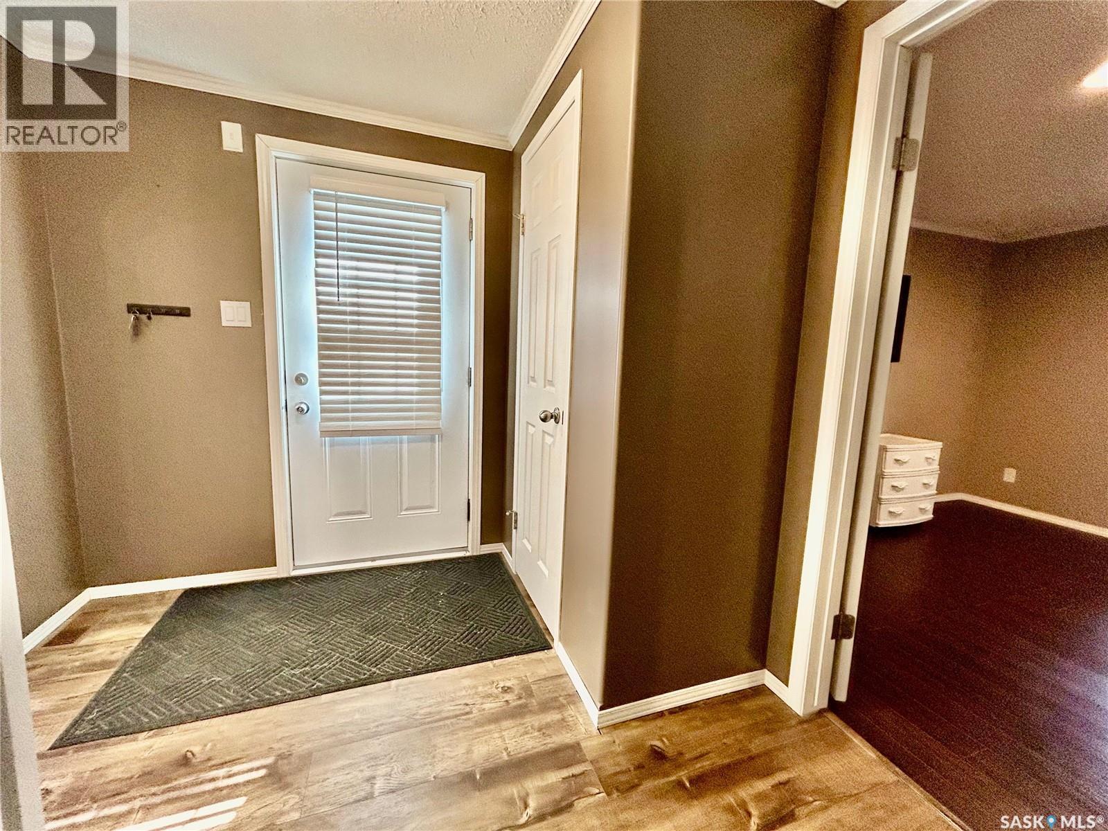 607 Beharrel Street, Oxbow, Saskatchewan  S0C 2B0 - Photo 22 - SK036314