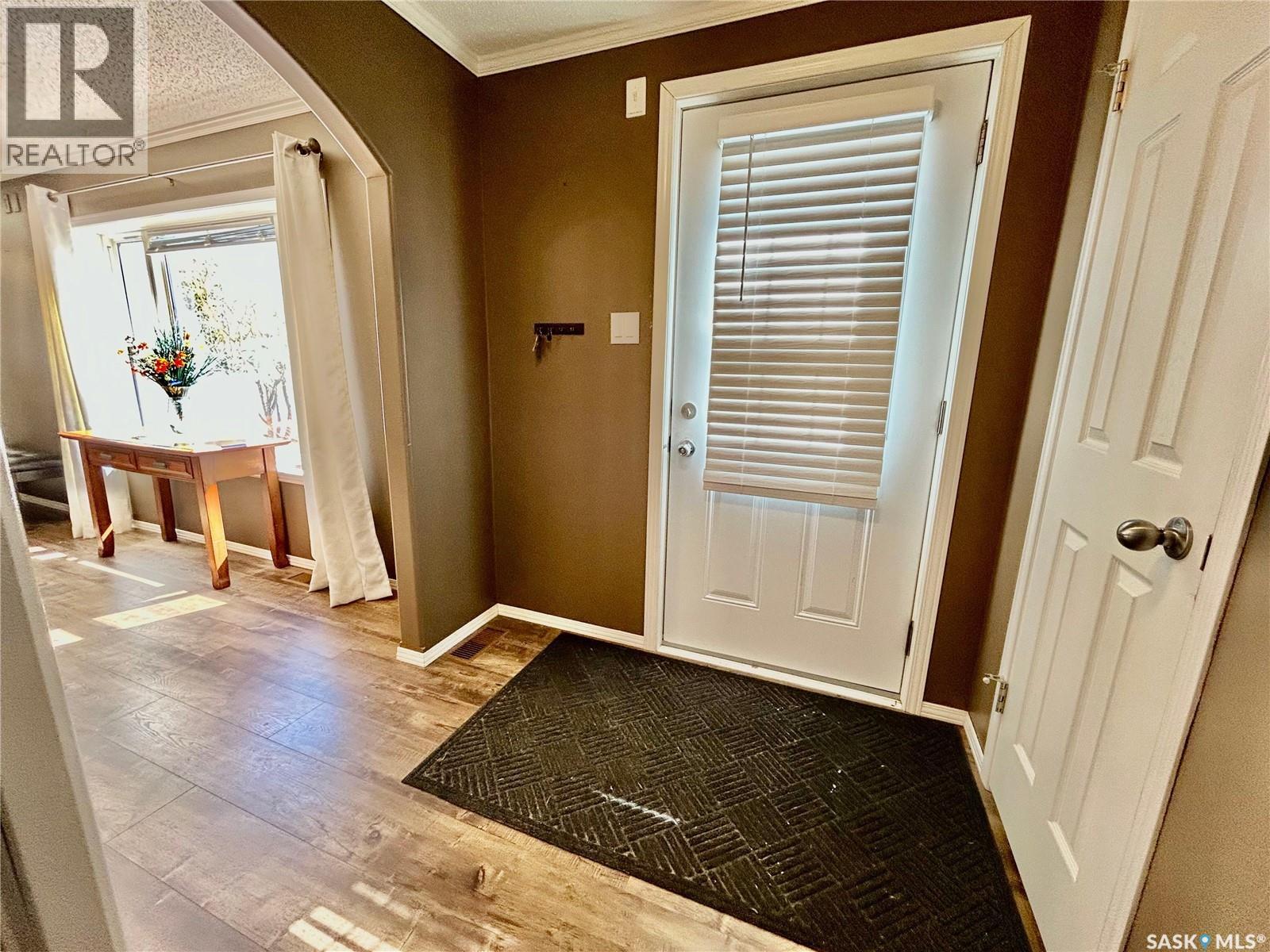 607 Beharrel Street, Oxbow, Saskatchewan  S0C 2B0 - Photo 23 - SK036314