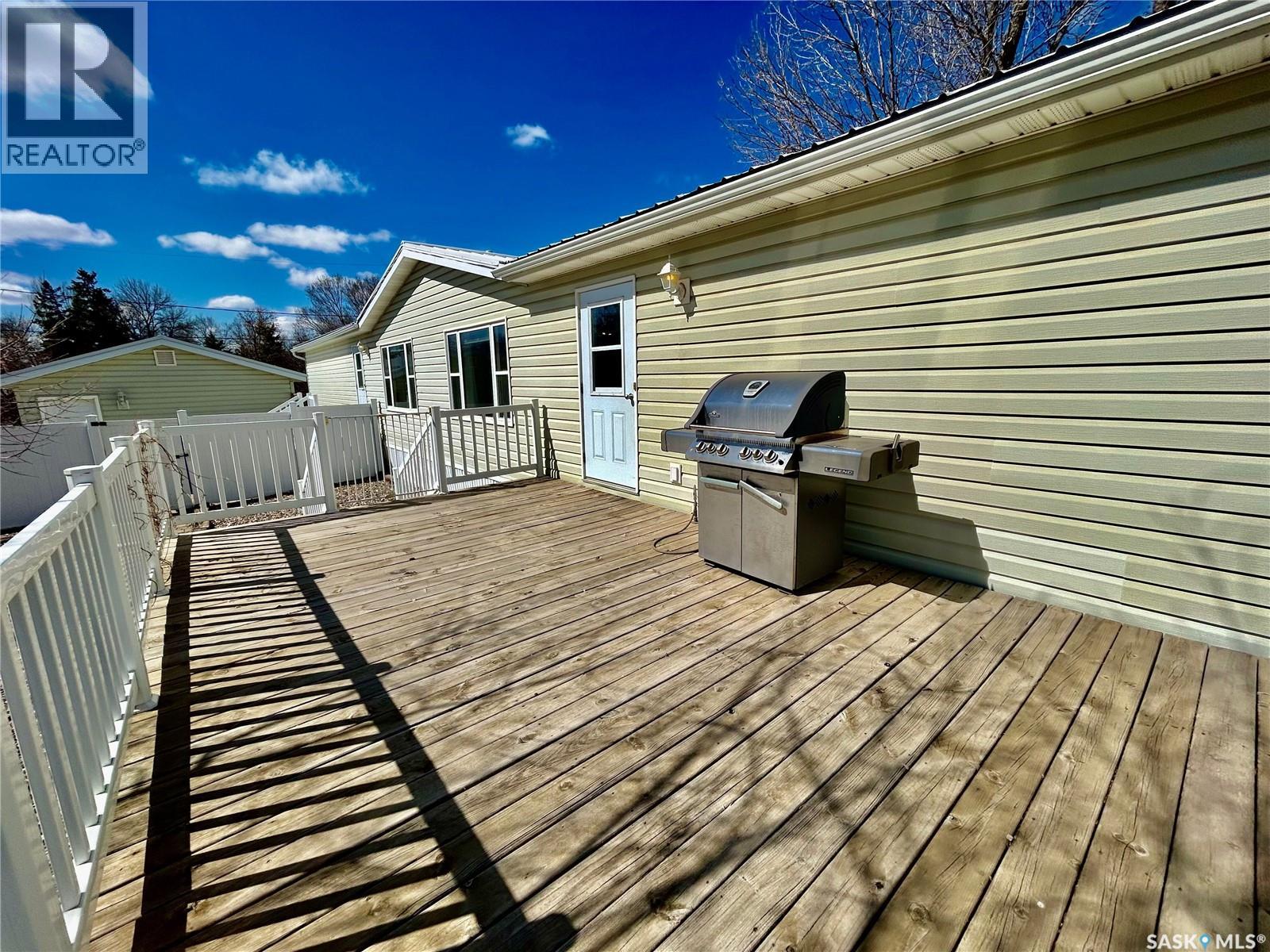 607 Beharrel Street, Oxbow, Saskatchewan  S0C 2B0 - Photo 47 - SK036314