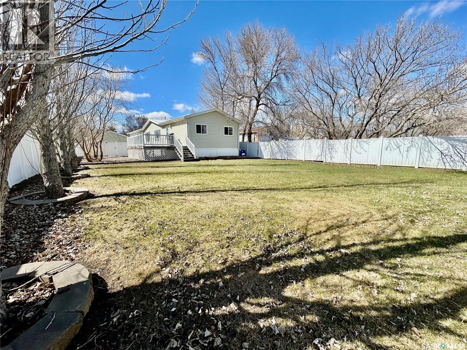 607 Beharrel Street, Oxbow, Saskatchewan  S0C 2B0 - Photo 48 - SK036314