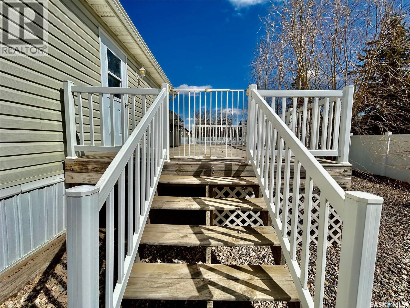 607 Beharrel Street, Oxbow, Saskatchewan  S0C 2B0 - Photo 56 - SK036314