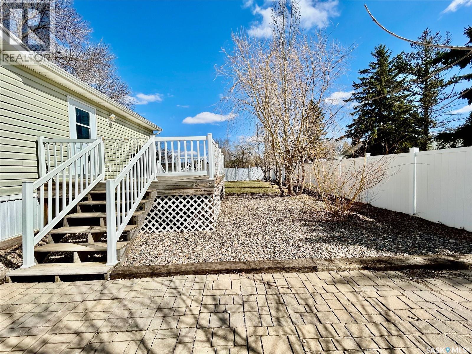 607 Beharrel Street, Oxbow, Saskatchewan  S0C 2B0 - Photo 58 - SK036314