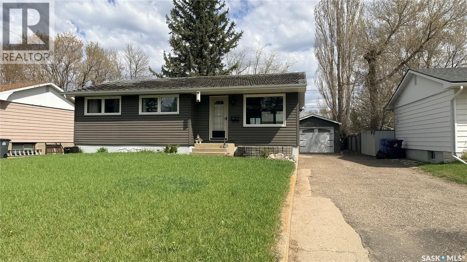 1276 King STREET, Estevan, Saskatchewan