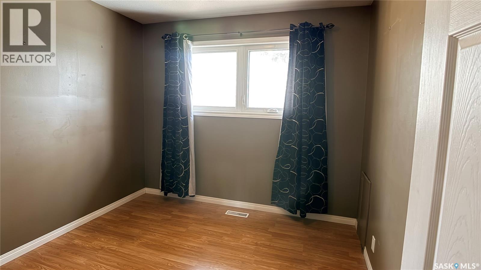 1276 King Street, Estevan, Saskatchewan  S4A 1L5 - Photo 9 - SK036311