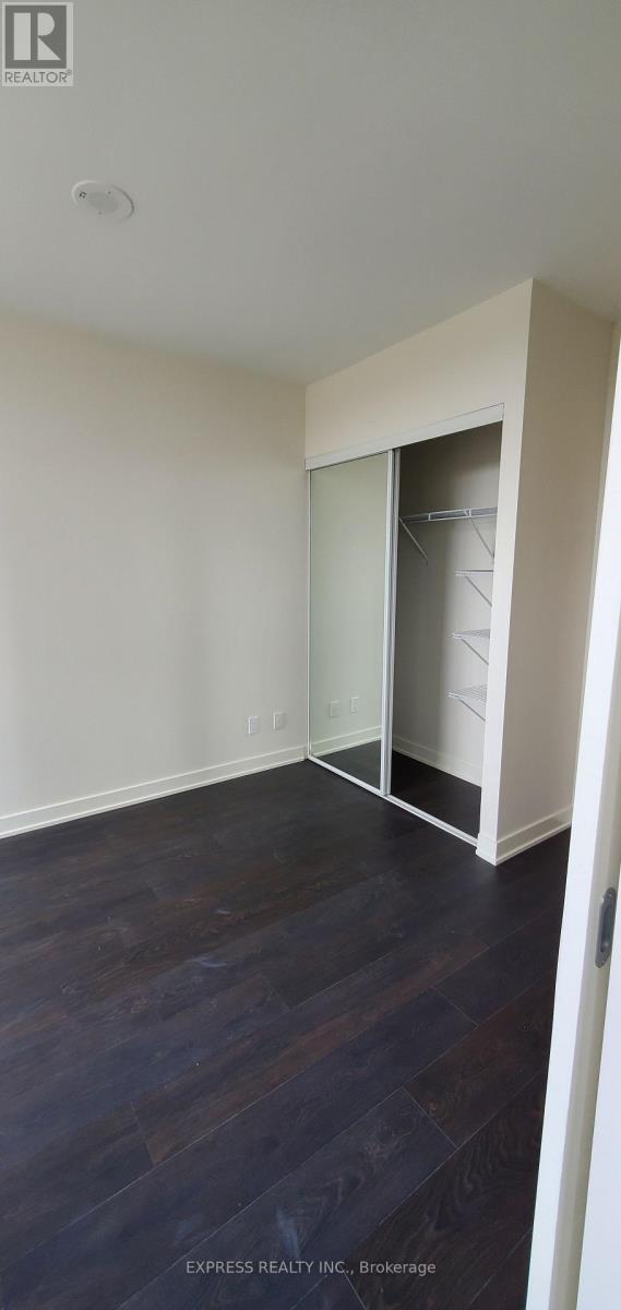401 - 6 Sonic Way, Toronto, Ontario M3C 0P1 - Photo 11 - C13142558