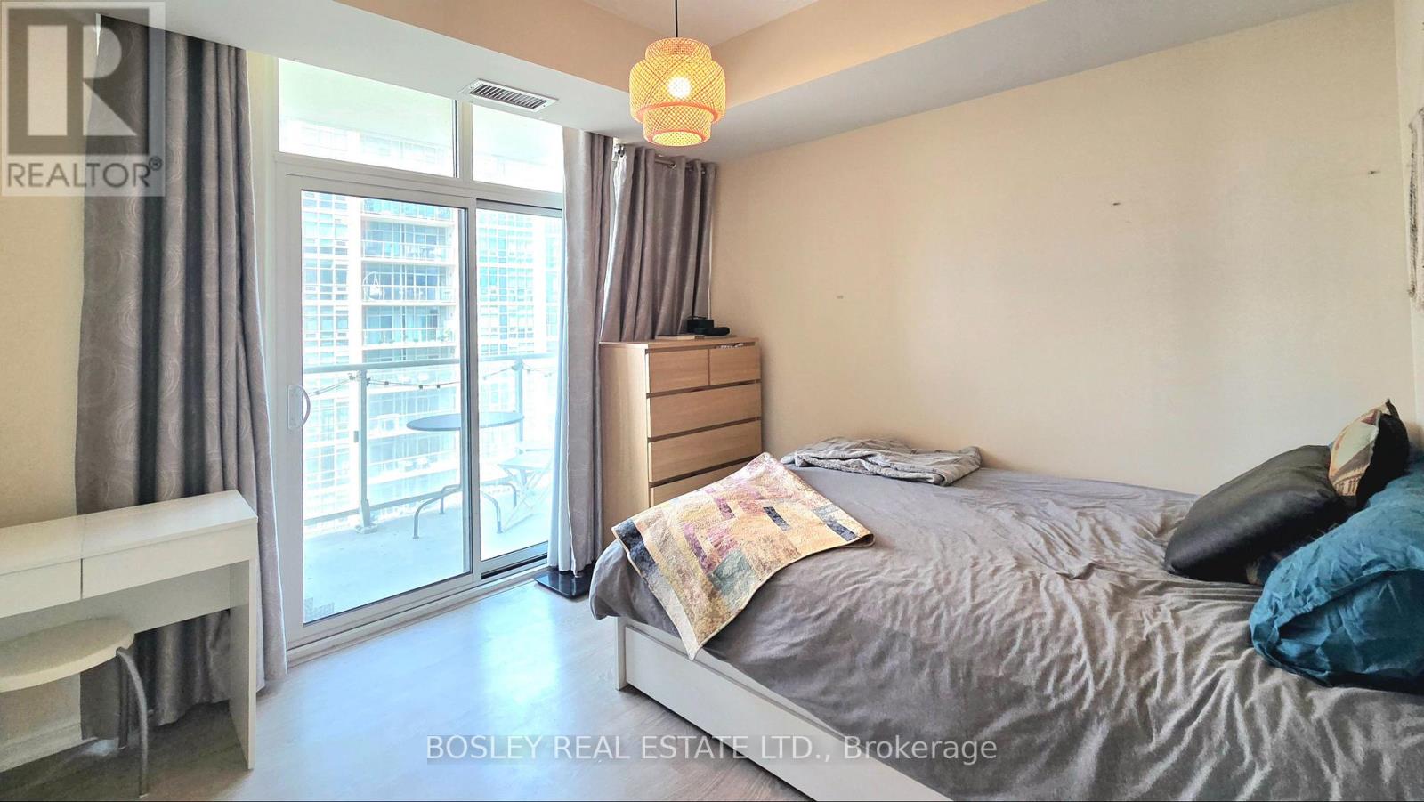 1905 - 65 East Liberty Street, Toronto, Ontario  M6K 3R2 - Photo 7 - C13142576