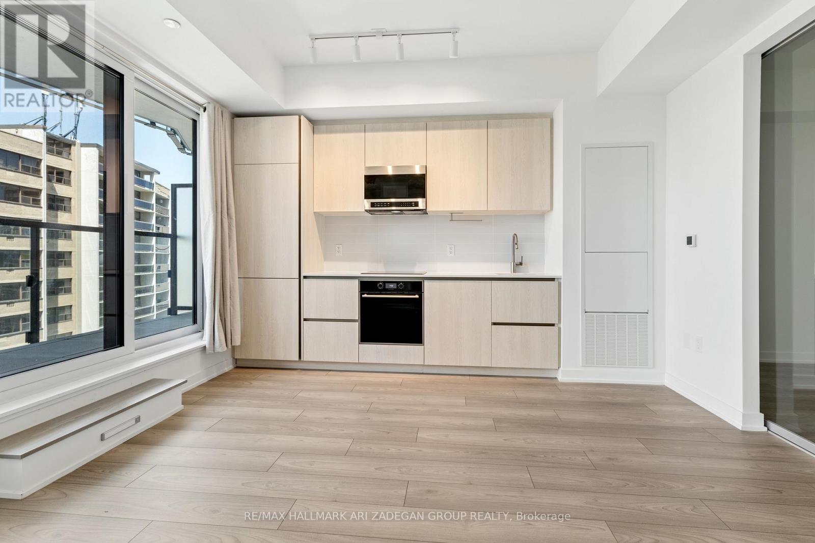716n - 120 Broadway Avenue, Toronto, Ontario M4P 1V7 - Photo 11 - C13142596