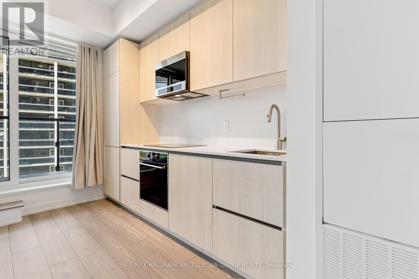 716n - 120 Broadway Avenue, Toronto, Ontario M4P 1V7 - Photo 16 - C13142596