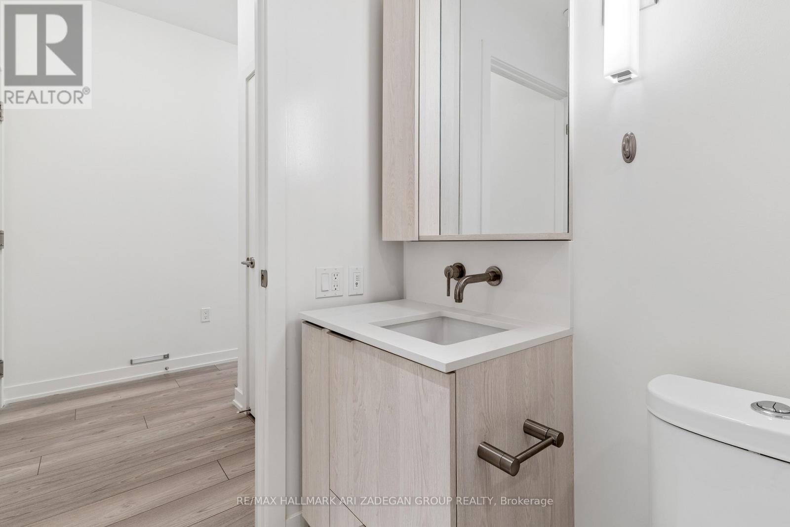 716n - 120 Broadway Avenue, Toronto, Ontario M4P 1V7 - Photo 8 - C13142596