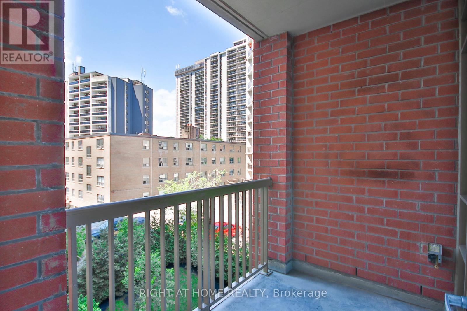 411 - 900 Mount Pleasant Road, Toronto, Ontario  M4P 3J9 - Photo 13 - C13142632