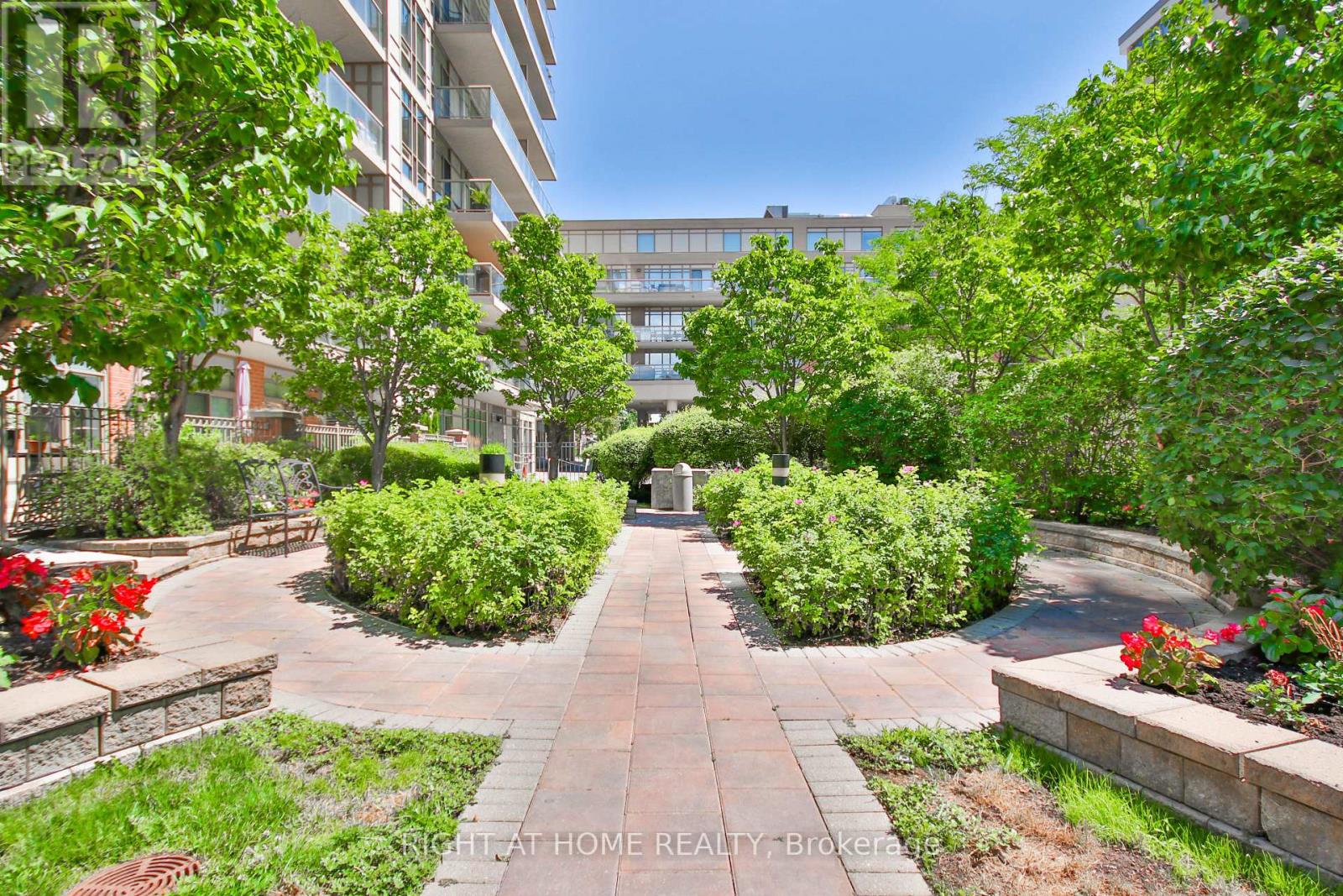 411 - 900 Mount Pleasant Road, Toronto, Ontario  M4P 3J9 - Photo 14 - C13142632