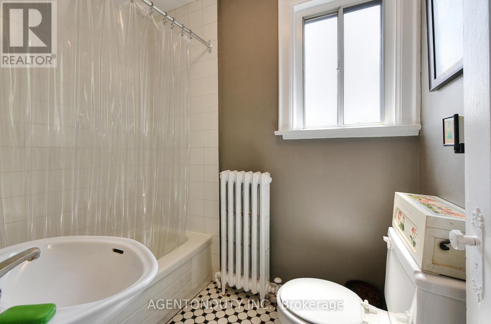 17 - 1646 Bathurst Street, Toronto, Ontario  M5P 3J7 - Photo 19 - C13142754
