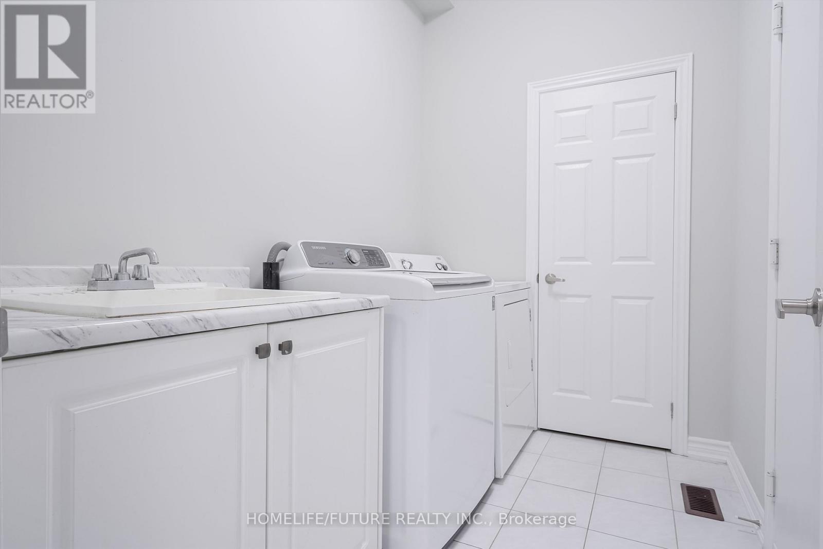 1297 Apollo Street, Oshawa, Ontario  L1K 3E7 - Photo 8 - E13142702