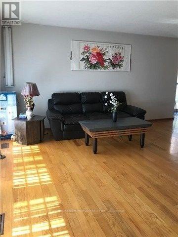 Upper Floor - 26 Glendower Circle, Toronto, Ontario  M1T 2Z2 - Photo 6 - E13142704