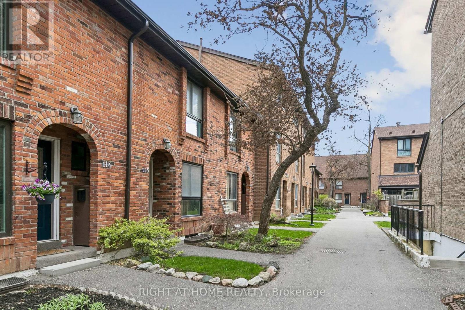 116 - 26 Livingston Road, Toronto, Ontario  M1E 4S4 - Photo 2 - E13142726