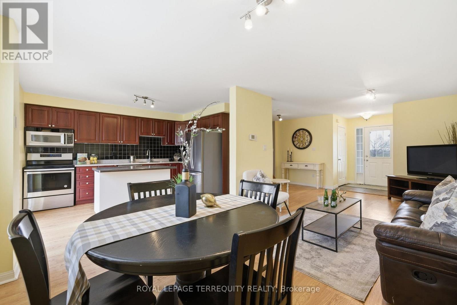 69 Hammond Street, Clarington, Ontario  L1C 5E6 - Photo 12 - E13142742