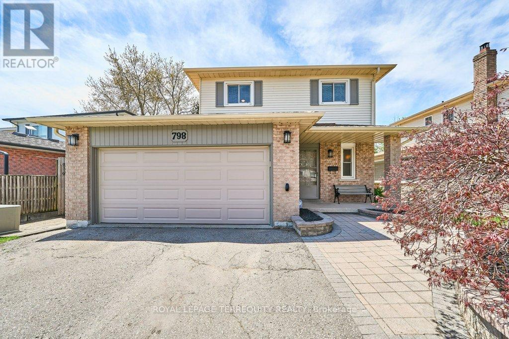 798 GREENBRIAR DRIVE, Oshawa, Ontario