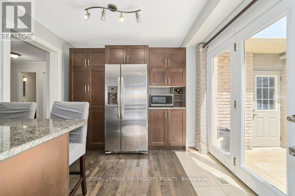 798 Greenbriar Drive, Oshawa, Ontario  L1G 7J6 - Photo 12 - E13142744
