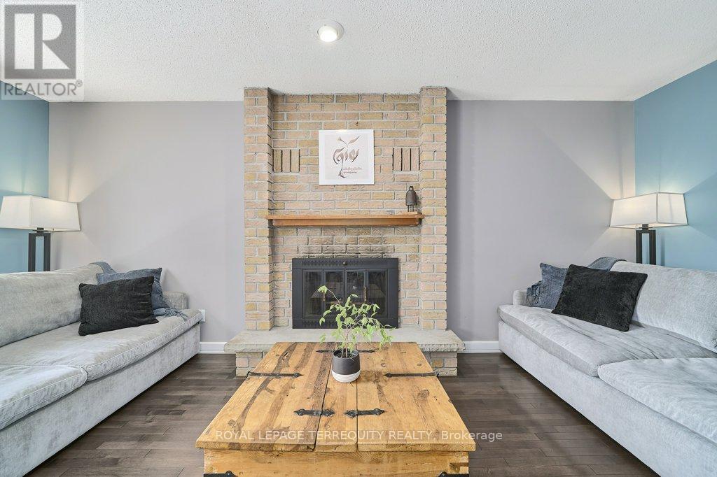 798 Greenbriar Drive, Oshawa, Ontario  L1G 7J6 - Photo 5 - E13142744
