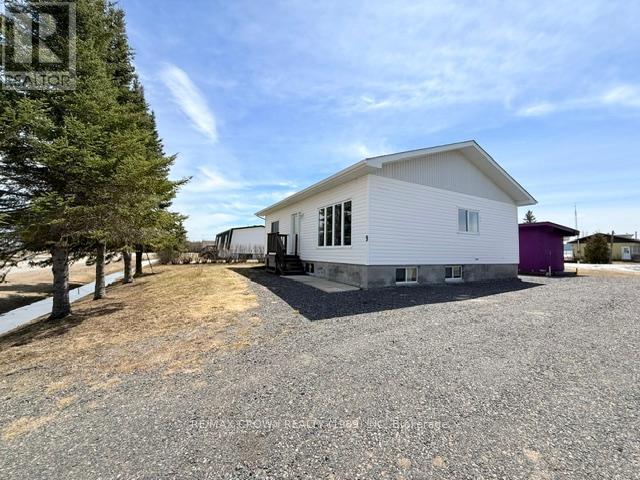 9 Payette Street Val Rita Street, Kapuskasing, Ontario  P0L 2G0 - Photo 4 - T13143002