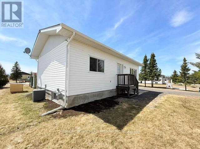 9 Payette Street Val Rita Street, Kapuskasing, Ontario  P0L 2G0 - Photo 6 - T13143002