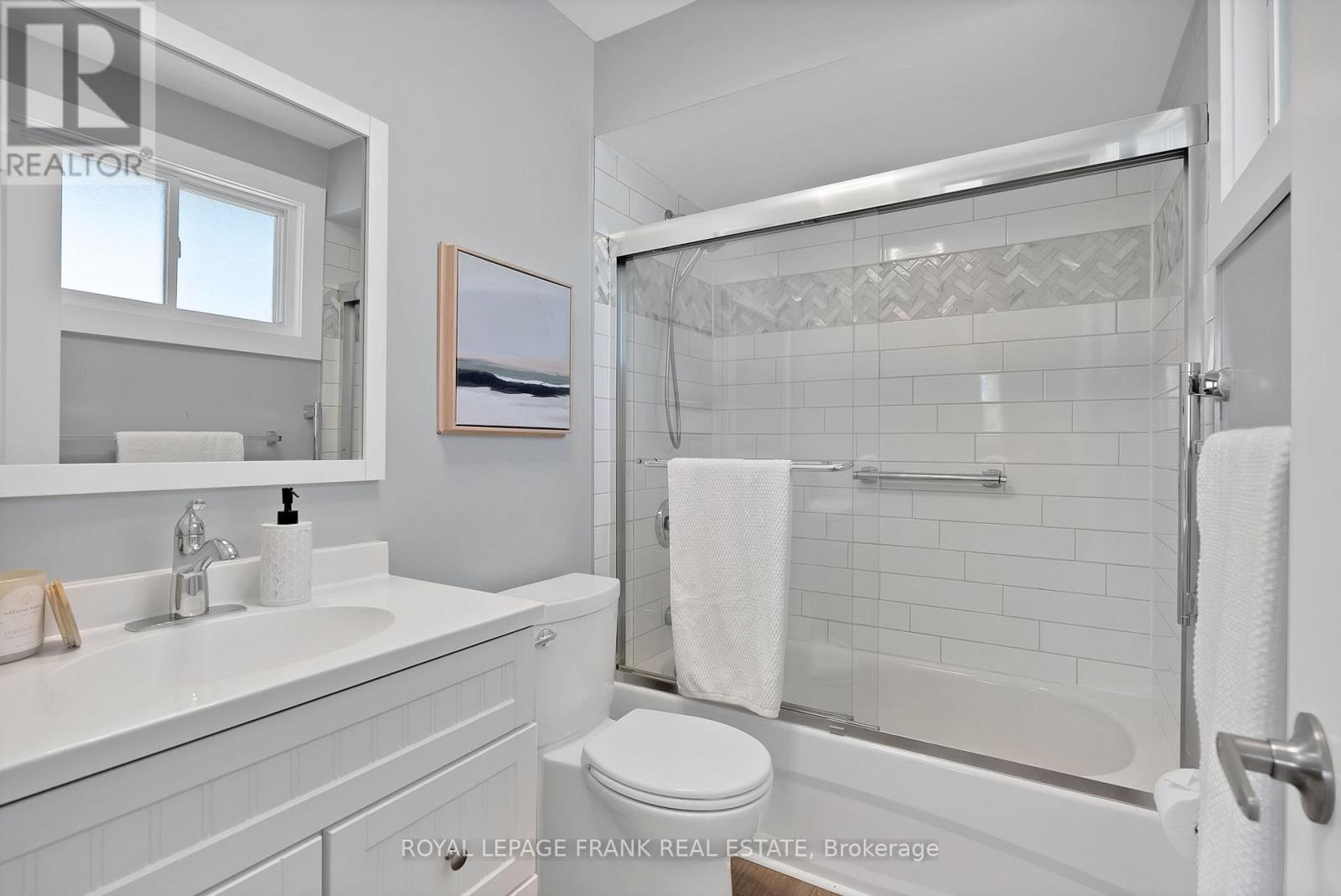 272 Plymouth Trail, Newmarket, Ontario  L3Y 6G7 - Photo 33 - N13143090