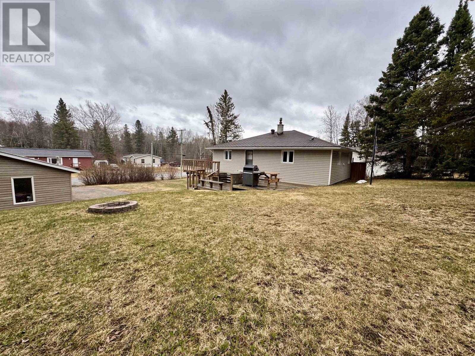 325 Howey St, Red Lake, Ontario  P0V 2M0 - Photo 1 - TB2601075