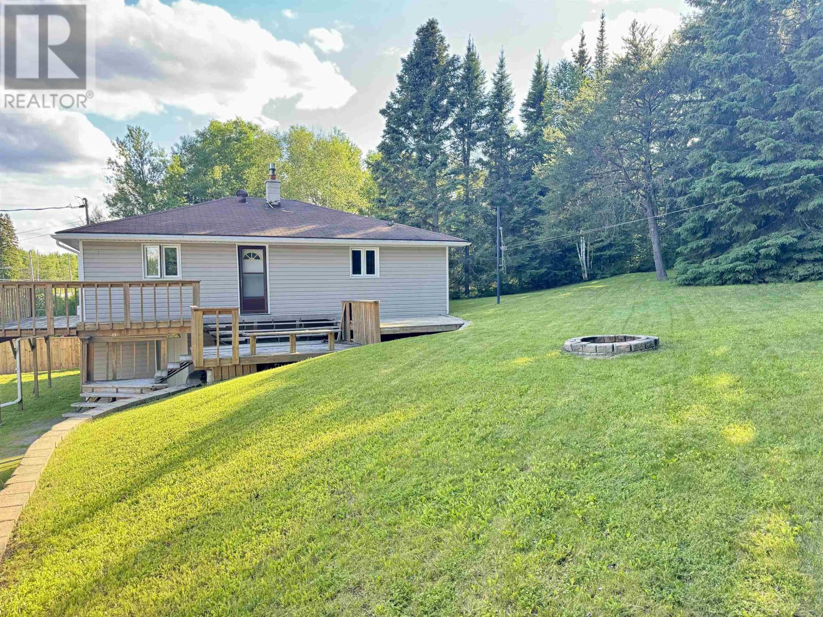 325 Howey St, Red Lake, Ontario  P0V 2M0 - Photo 3 - TB2601075