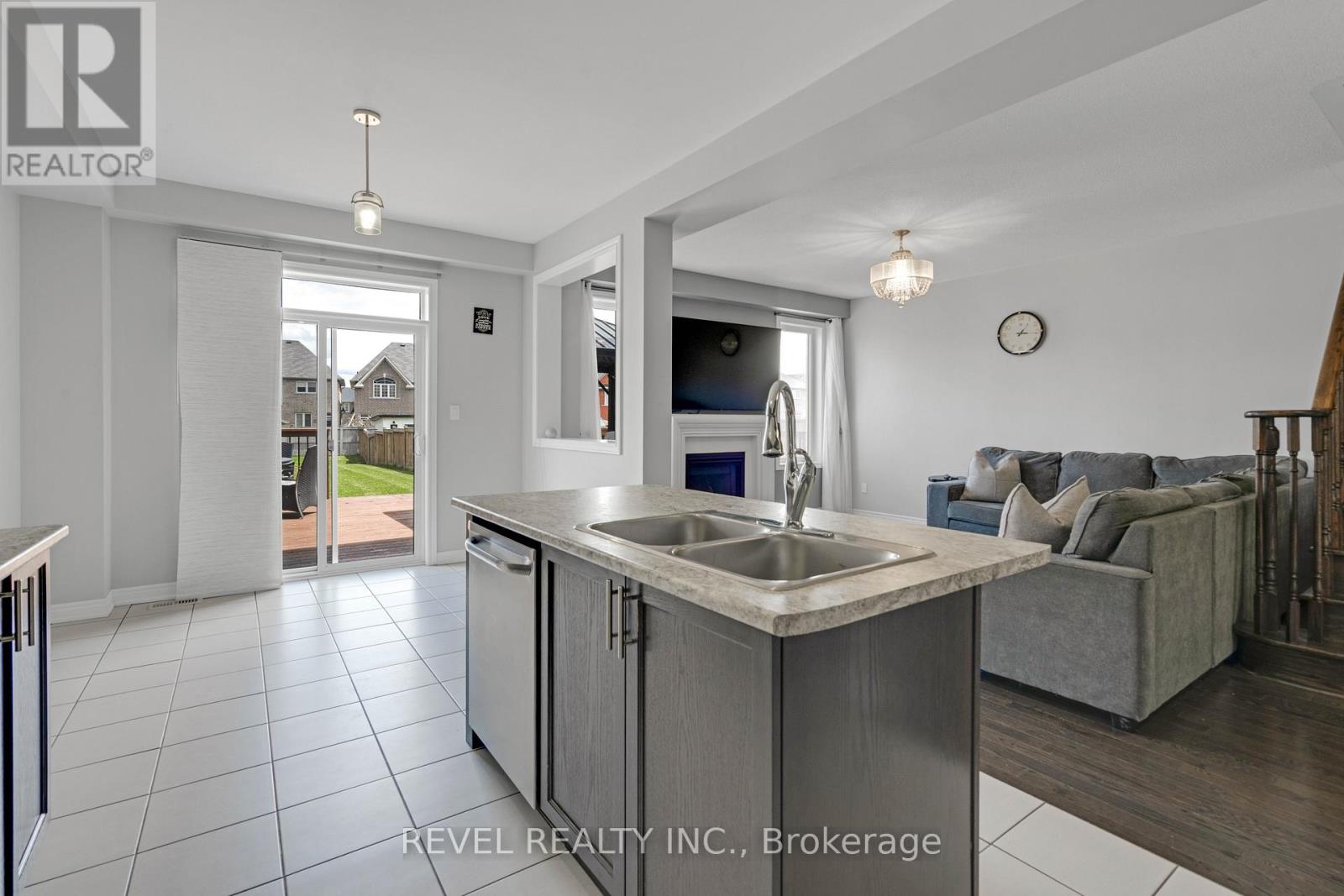 89 Mccurdy Drive, New Tecumseth (Tottenham), Ontario  L0G 1W0 - Photo 7 - N13142612