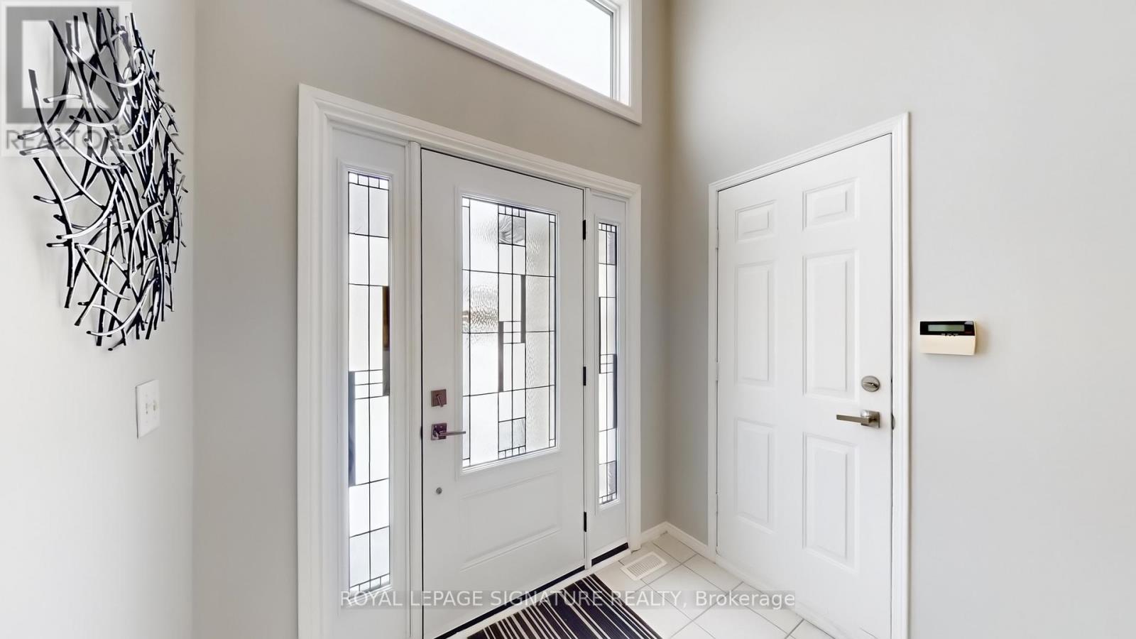 1256 Dartmoor Street, Oshawa, Ontario  L1K 2K2 - Photo 2 - E13142268