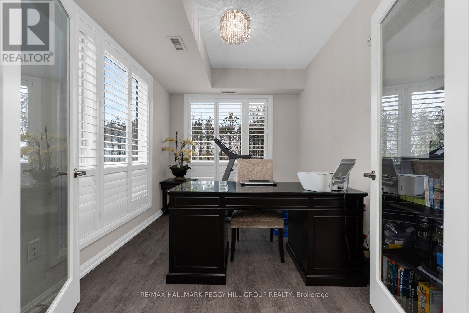 201 - 302 Essa Road, Barrie (0 West), Ontario  L9J 0H3 - Photo 5 - S13142600