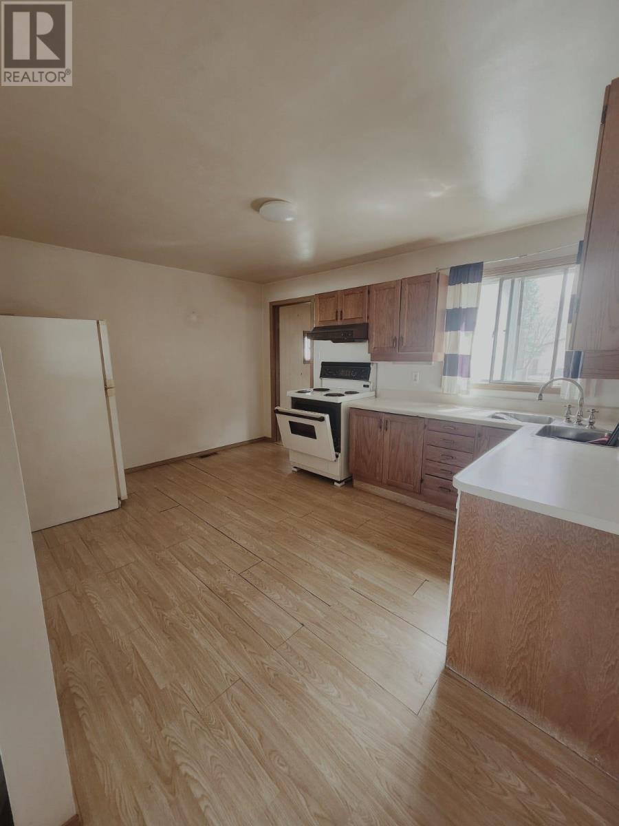 384 Francis St E, Thunder Bay, Ontario  P7E 4B5 - Photo 11 - TB2601079
