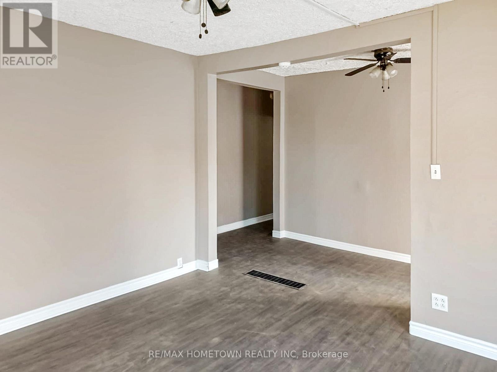 5 Robinson Avenue, Smiths Falls, Ontario  K7A 1K3 - Photo 4 - X13142954