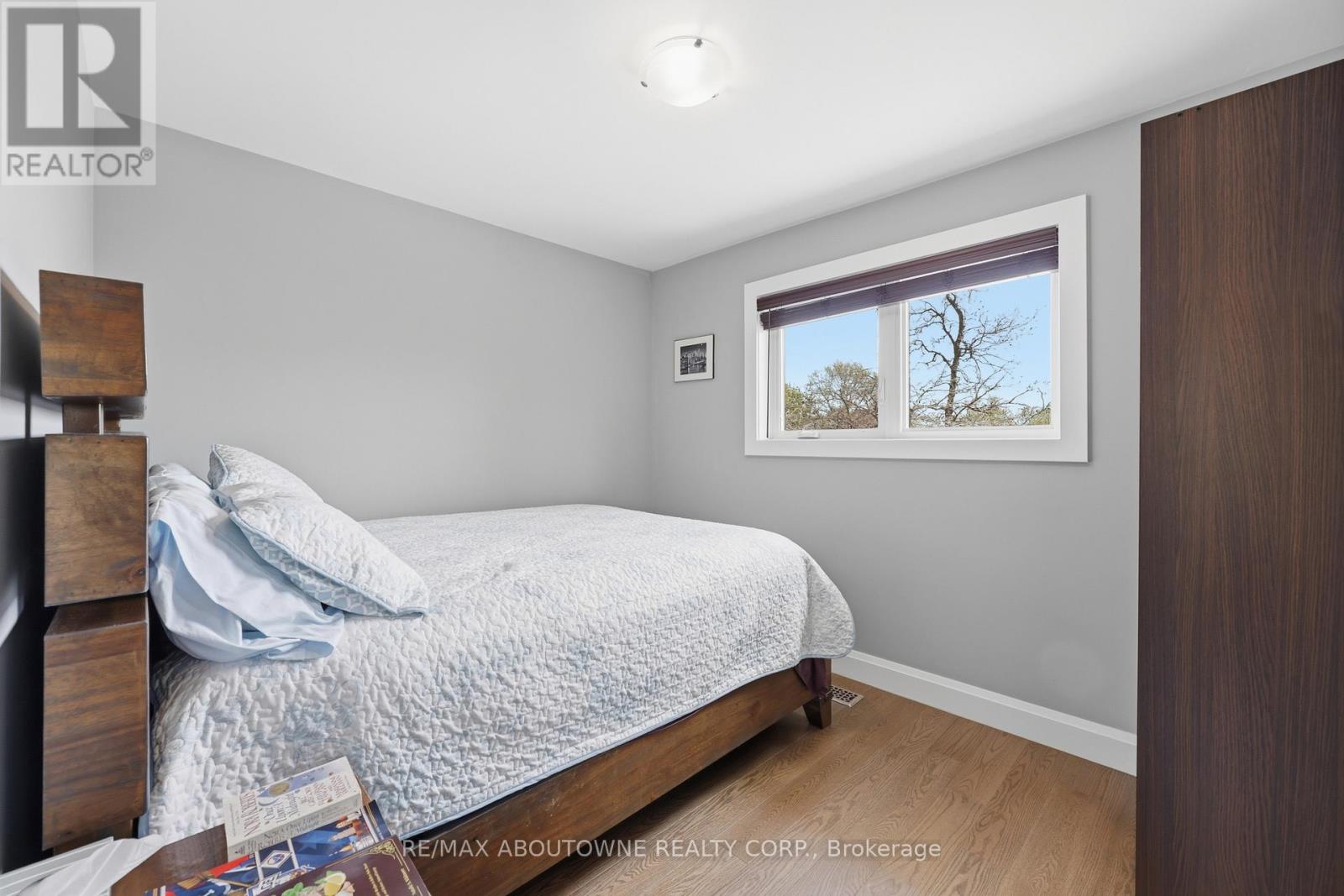 2122 Bridge Road, Oakville, Ontario  L6L 2G1 - Photo 19 - W13142554